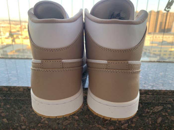 Free shipping maikesneakers Air Jordan 1 Mid