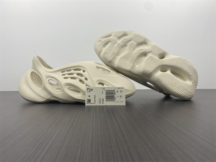 Free shipping maikesneakers Free shipping maikesneakers Yeezy Foam Runner Sand FY4567