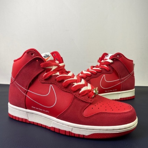 Free shipping from maikesneakers Nike SB Dunk High