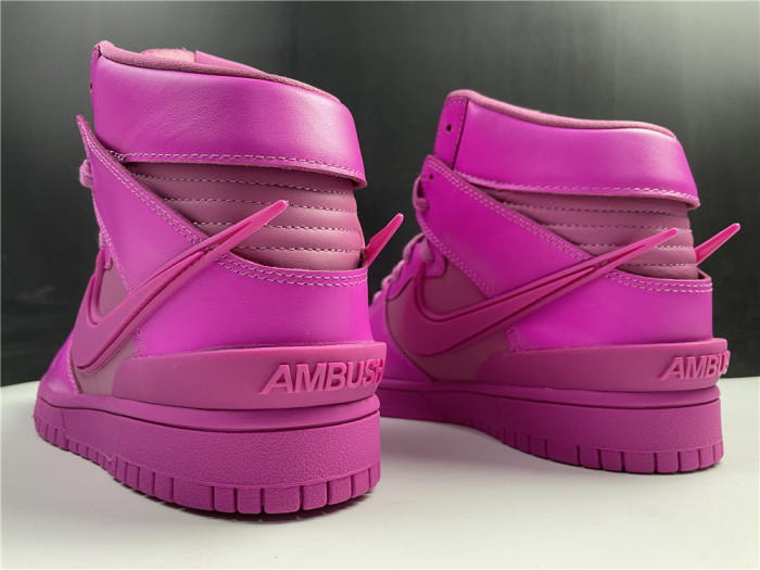Free shipping from maikesneakers AMBUSH x Nike Dunk High CU7544-600