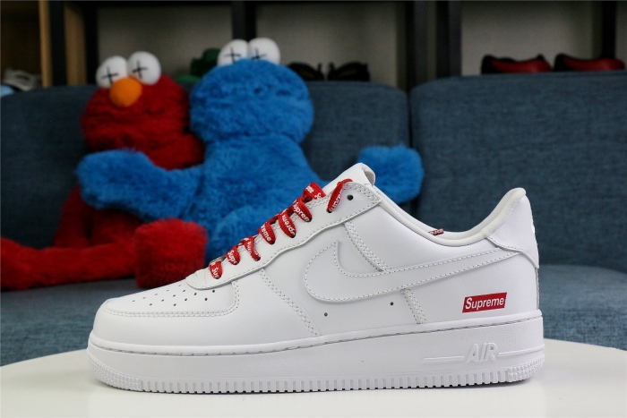 Free shipping from maikesneakers Supreme X Air Force 1 White