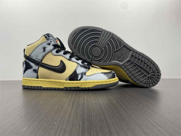 Free shipping from maikesneakers Nike SB Dunk High DD9404-700