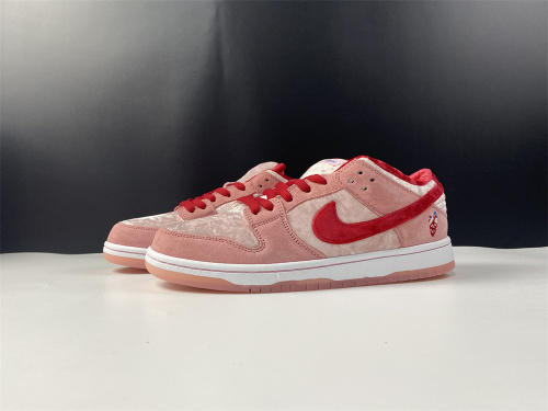 Free shipping from maikesneakers Nike Dunk SB Low CT2552-800