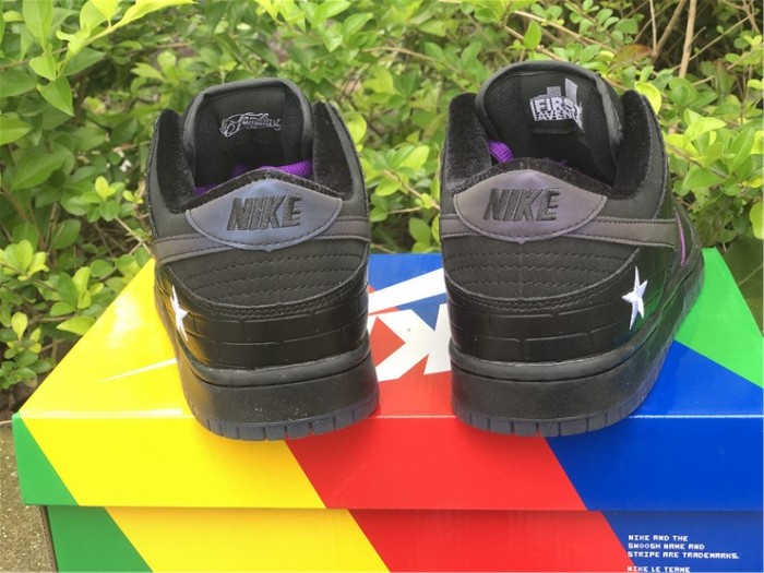 Free shipping from maikesneakers Familia x Nike SB Dunk Low First Avenue DJ1159-001