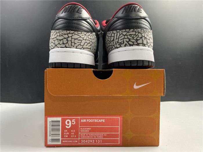 Free shipping from maikesneakers Supreme × Nike SB Dunk Low “Black Cement 304292-131