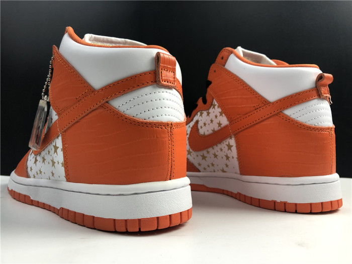 Free shipping from maikesneakers Supreme x Nike SB Dunk High”Stars Orange”