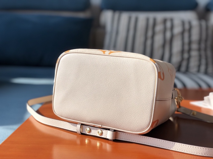Free shipping maikesneakers L*ouis V*uitton Bag Top Quality 20 x 20 x 13cm