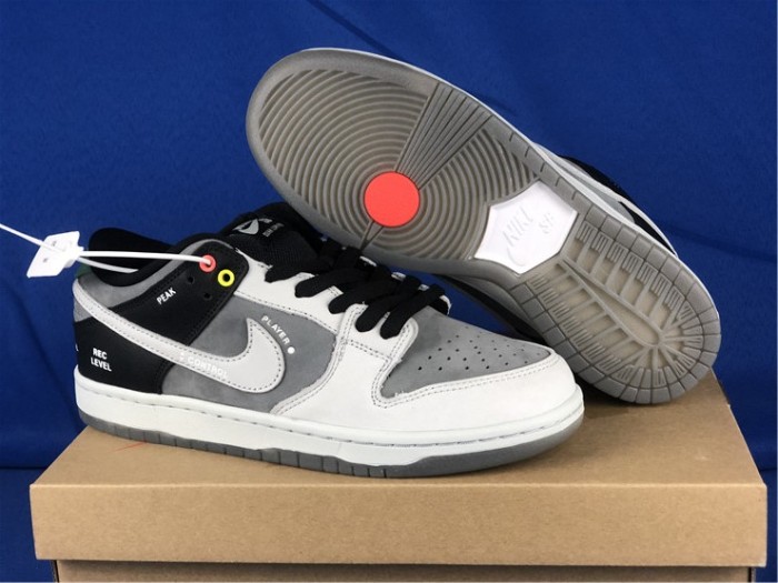 Free shipping from maikesneakers Nike SB Dunk Low “VX1000 Camcorder” CV1659-001