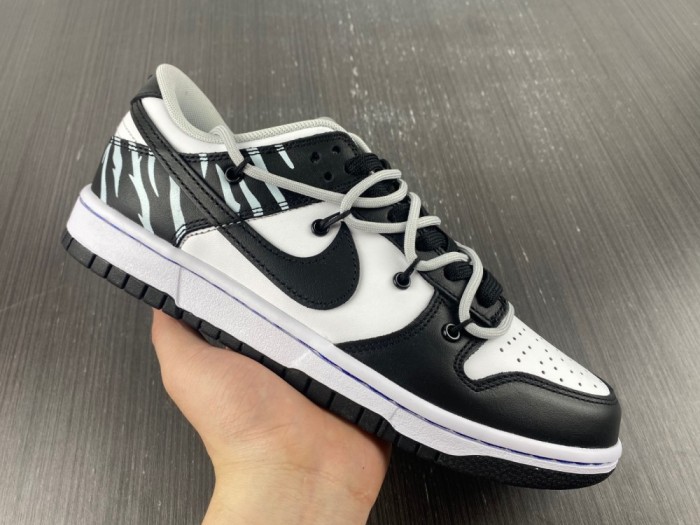 Free shipping from maikesneakers Nike DUNK LOW DD3363-002