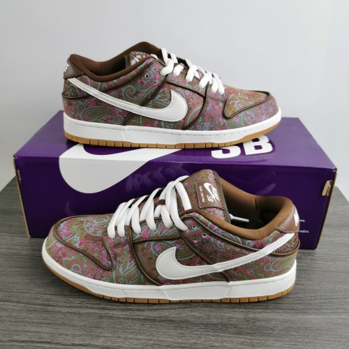 Free shipping from maikesneakers Nike SB Dunk Low Paisley DH7534-200