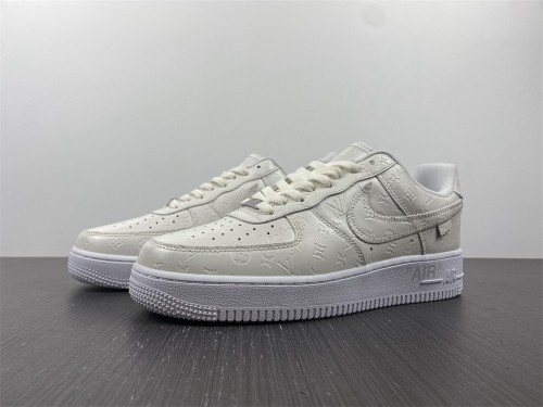 Free shipping from maikesneakers Air Force 1 L*V Low Cream White Black