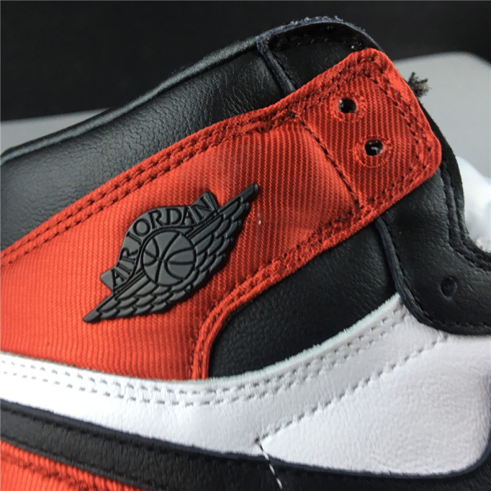 Free shipping maikesneakers Air Jordan 1 satin WMNS BLACK TOE CD0461-016