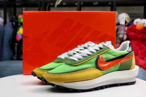 Free shipping from maikesneakers Sacai x Nike