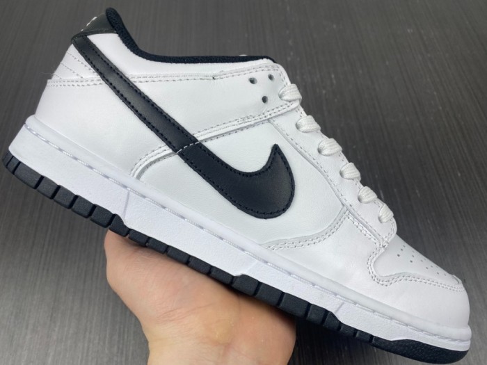 Free shipping from maikesneakers Nike Dunk Low white and black 2022 DD1503-113