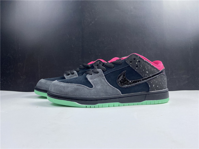 Free shipping from maikesneakers Nike SB Dunk Low Premier Northern Lights 724183-063