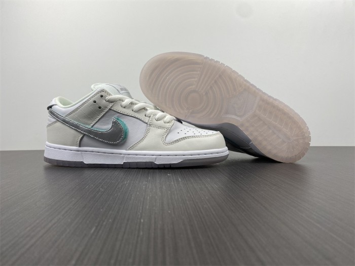 Free shipping from maikesneakers Dunk Low PRO OG SB BV1310-100