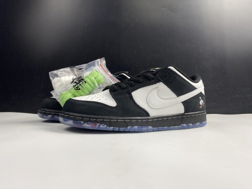 Free shipping from maikesneakers Nike Dunk SB x Staple BV1310-013