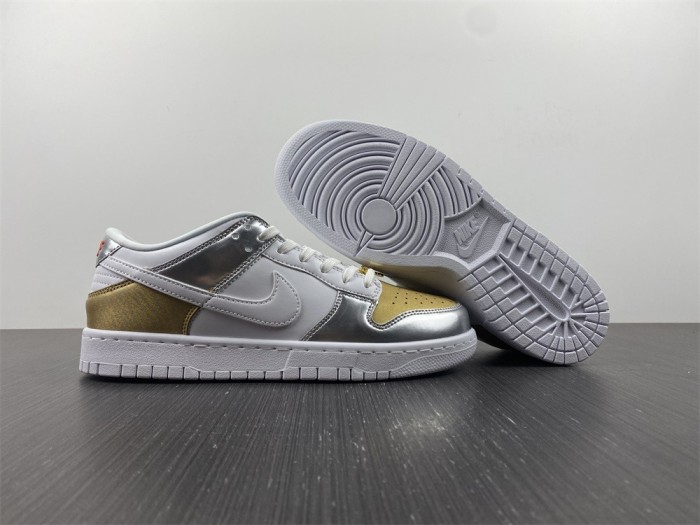 Free shipping from maikesneakers NIKE DUNK LOW WMNS “Metallic” DH4403-700
