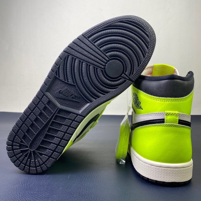 Free shipping maikesneakers Air Jordan 1 555088-702