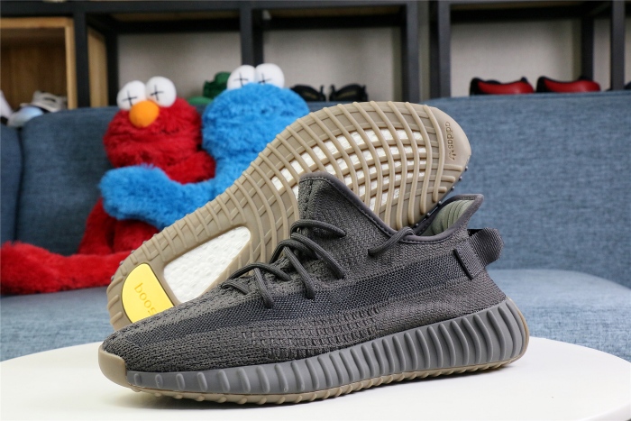 Free shipping maikesneakers Free shipping maikesneakers Yeezy Boost 350 V2 Cinder