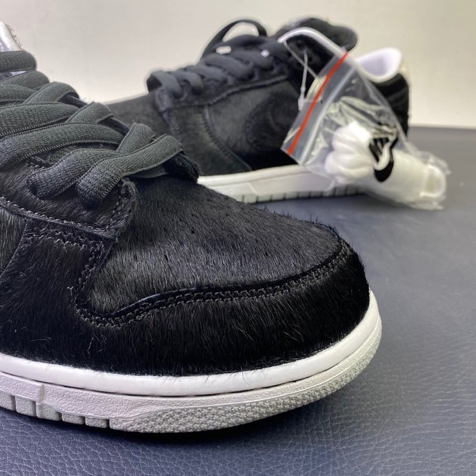 Free shipping from maikesneakers Nike SB Dunk Low