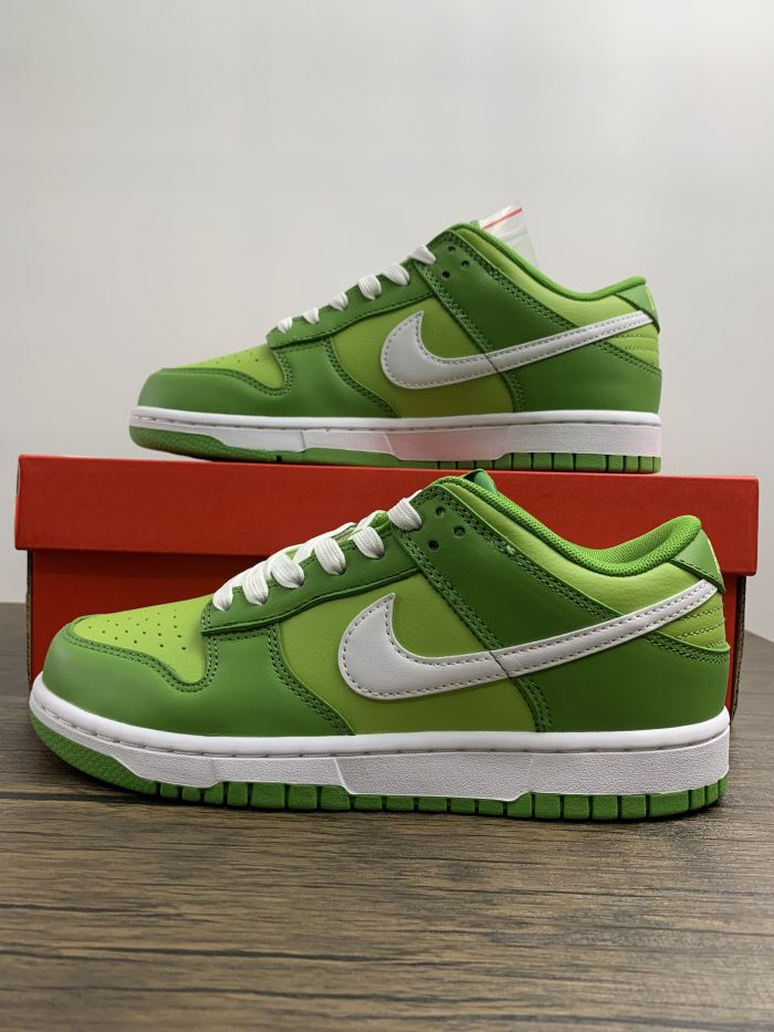 Free shipping from maikesneakers  Nike SB Dunk Low Pro