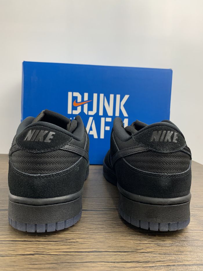 Free shipping from maikesneakers  Dunk nike SB Low
