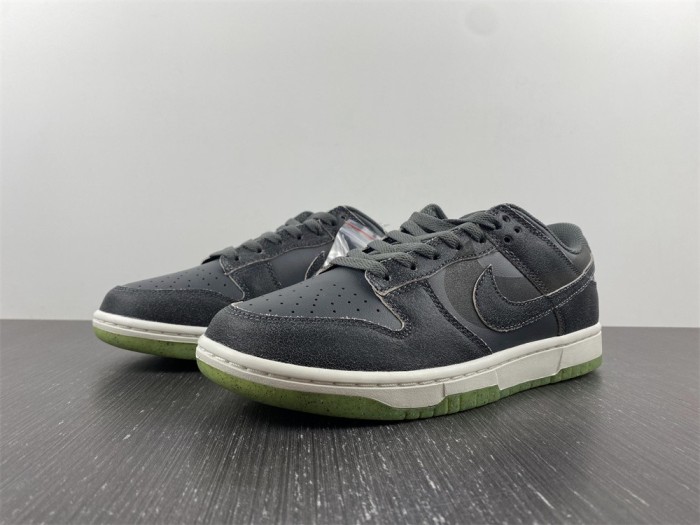 Free shipping from maikesneakers SB Dunk Low Iron Grey DQ7681-001