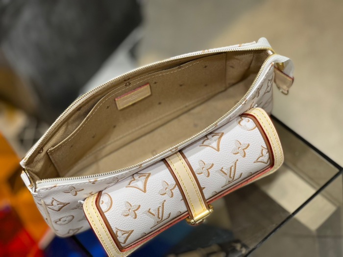 Lady  L*ouis V*uitton  buci  handbag Top Quality27*14*6cm  (maikesneakers)