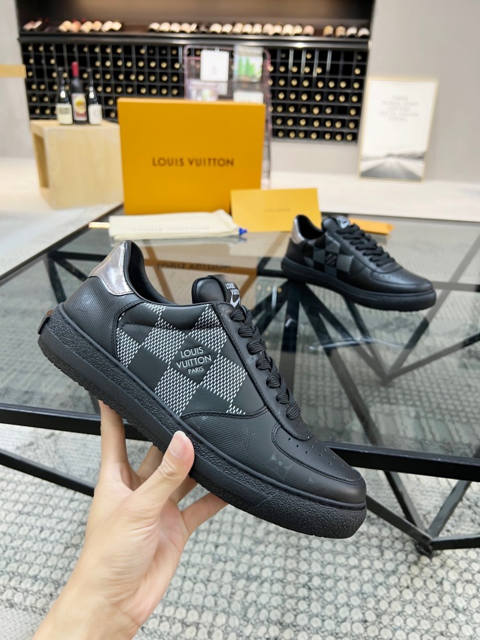 Free shipping maikesneakers Men  L*ouis V*uitton  Top Sneaker