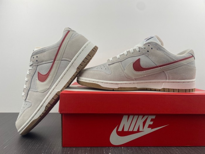 Free shipping from maikesneakers SB Dunk Low