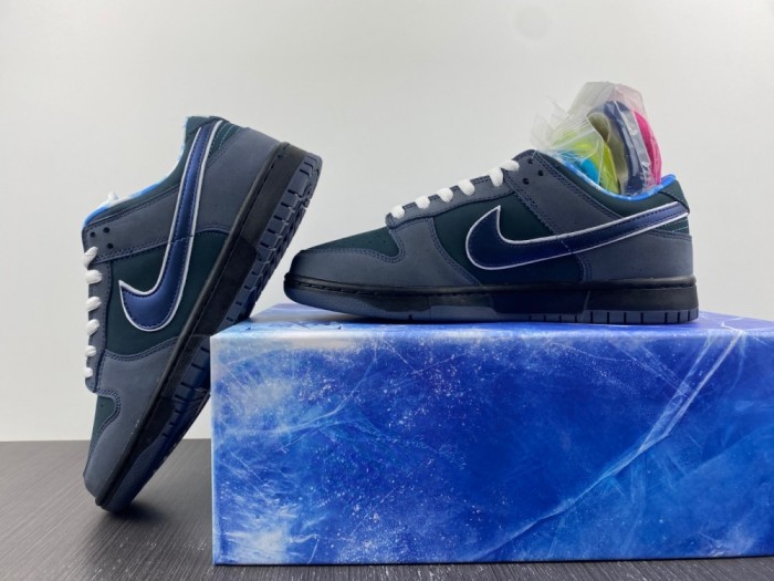 Free shipping from maikesneakers Nike Dunk SB Low Blue Lobster 313170-342