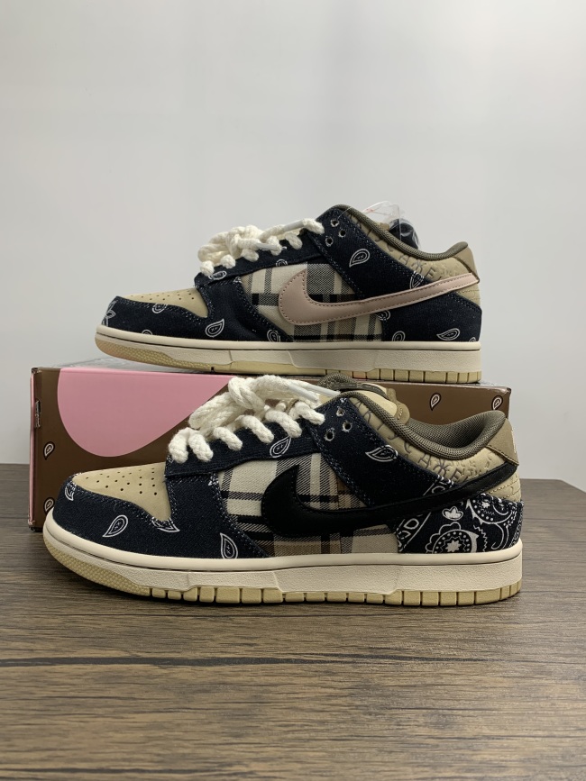 Free shipping from maikesneakers Travis Scott x Nike SB Dunk Low CT5053-001H