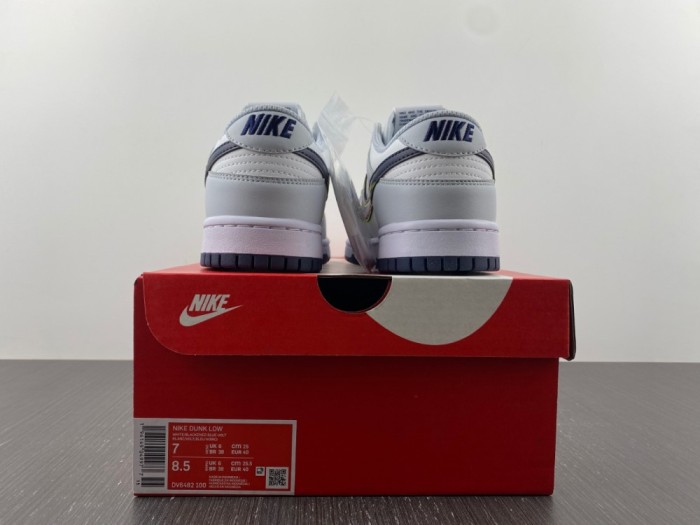 Free shipping from maikesneakers Nike SB DUNK LOW '3D SWOOSH'