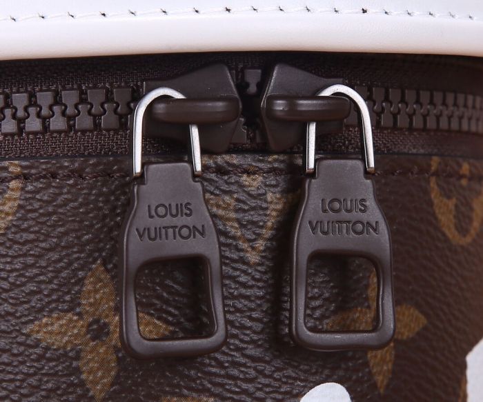 Free shipping maikesneakers L*ouis V*uitton Bag  19*14*9CM  ( Maikesneakers)