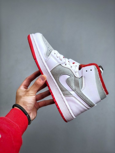 Air Jordan 1  High    AJ1    (  maikesneakers)