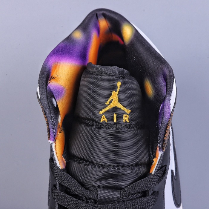 Nike  Air Jordan 1  High    AJ1    (  maikesneakers)