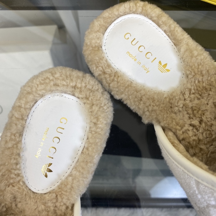 Women G*ucci A*didas Slippers   (Maikesneakers)