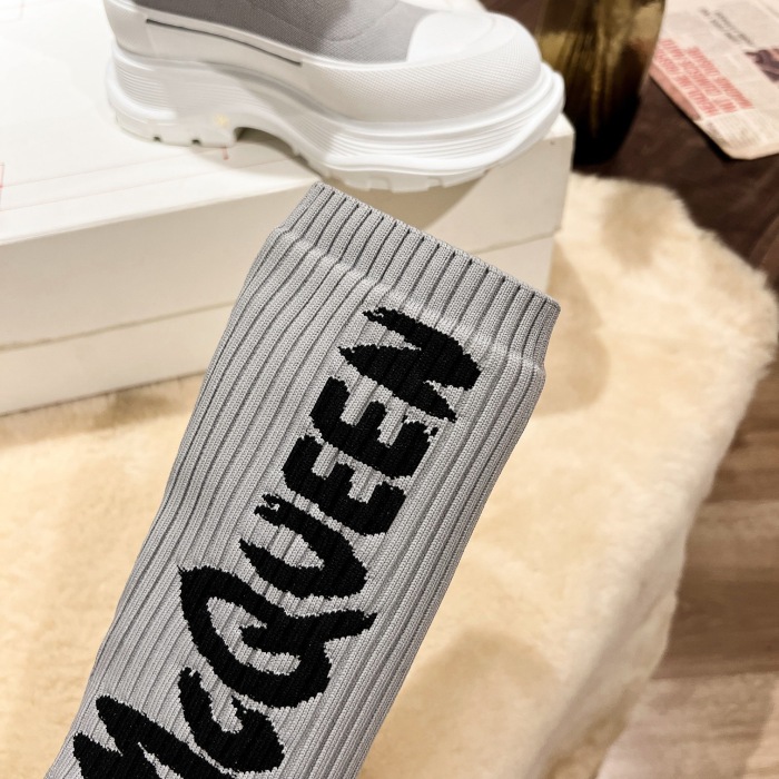A*exander M*queen boots  ( maikesneakers)