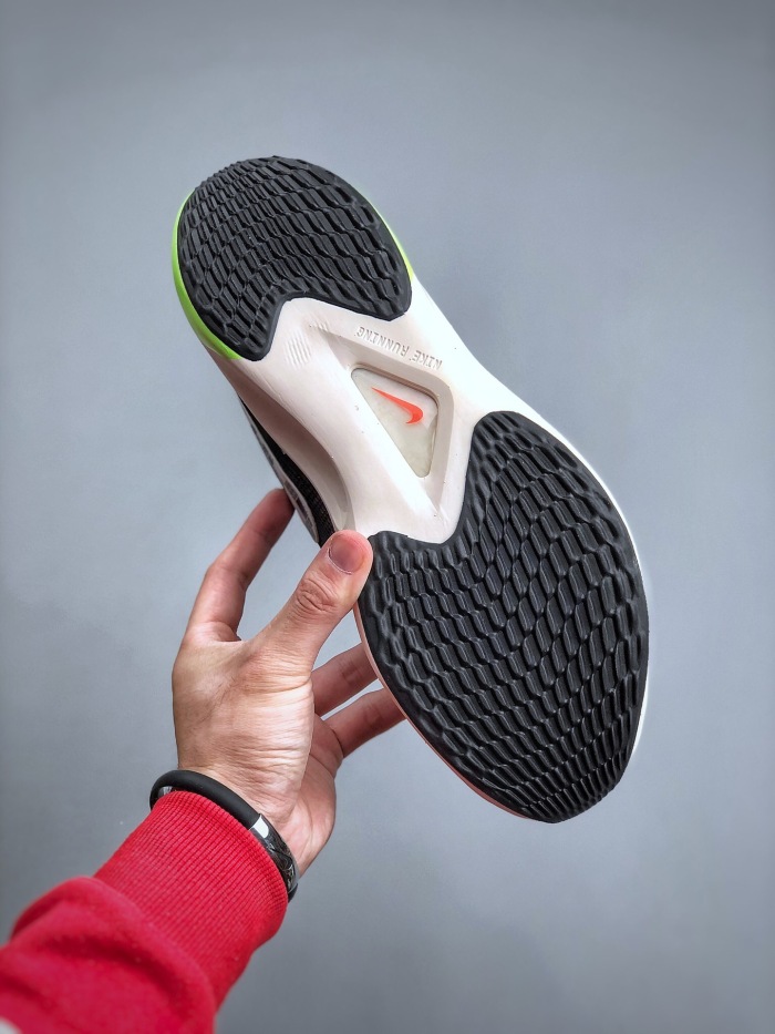 Men  Nike zoom   fly  5(maikesneakers)
