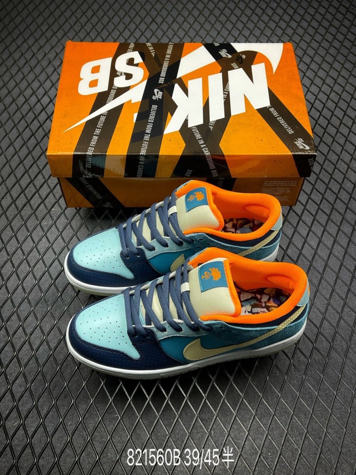 Nike dunk SB Low  (maikesneakers )