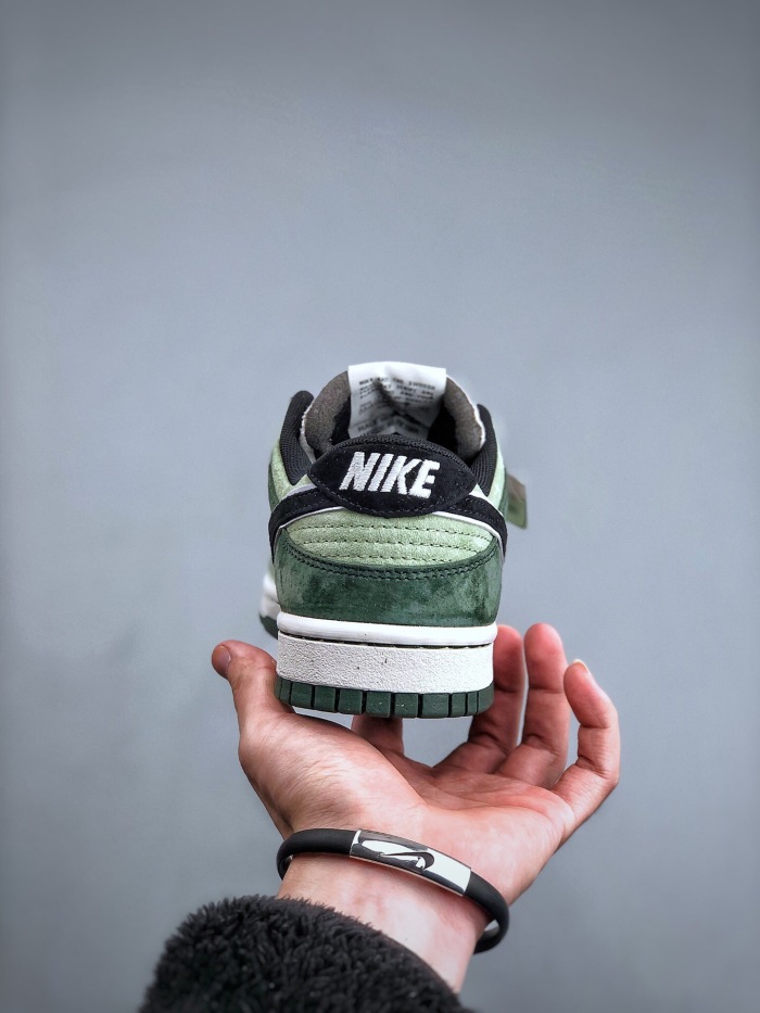 Nike SB Dunk low +otomo  katsuhiro (maikesneakers )