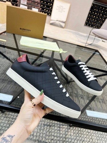 Men  B*rberry Sneaker  （maikesneakers）