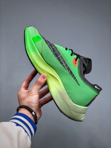 Nike zoom (maikesneakers)