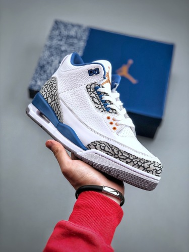 NIKE Air Jordan 3    (maikesneakers)