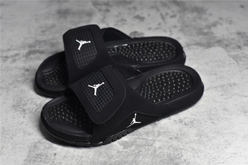 Nike  Air Jordan 4   Slippers (maikesneakers)
