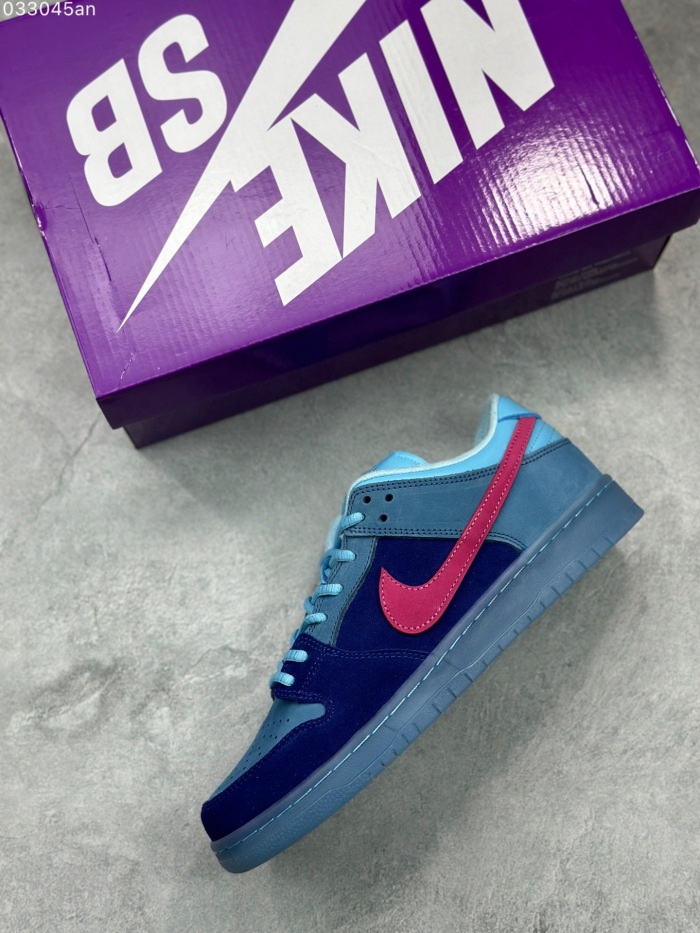 Nike SB Dunk Low   (maikesneakers)