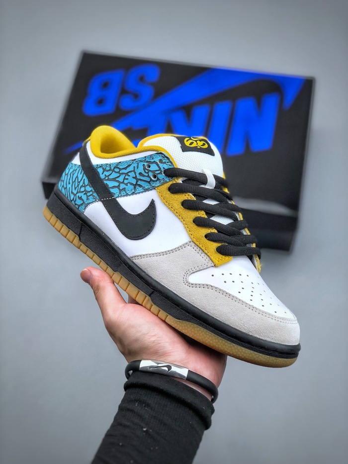 Nike SB Dunk Low   (maikesneakers)