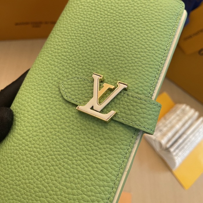 L*ouis V*uitton  Top Bag  (maikesneakers)