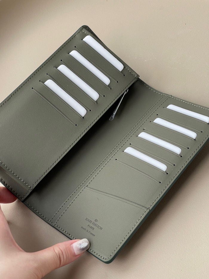L*ouis V*uitton  Top Bag  (maikesneakers)